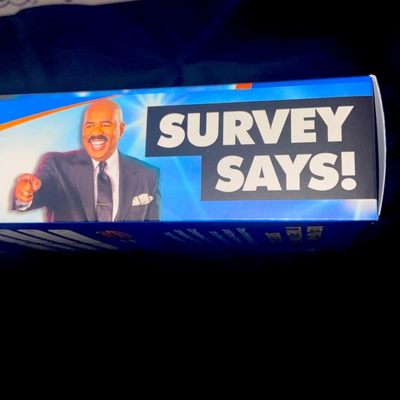 FAMILY FEUD “SURVEY SAYS” FAMILY GAME - Picture 4 of 4